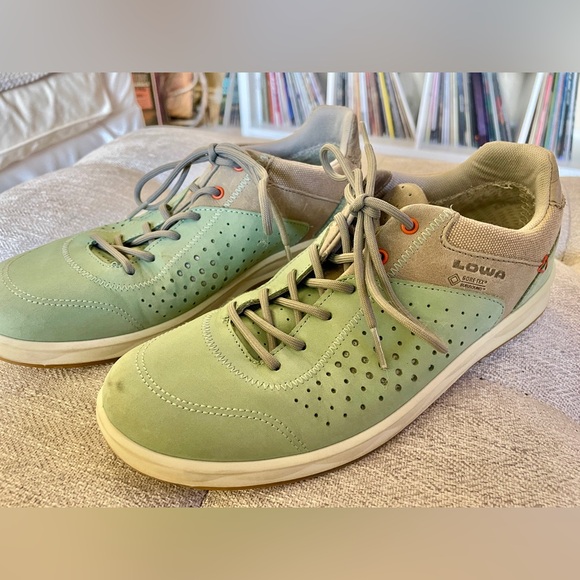 Lowa Women’s Size 8 Green San Francisco GTX Gore-Tex Sneakers - Picture 1 of 7